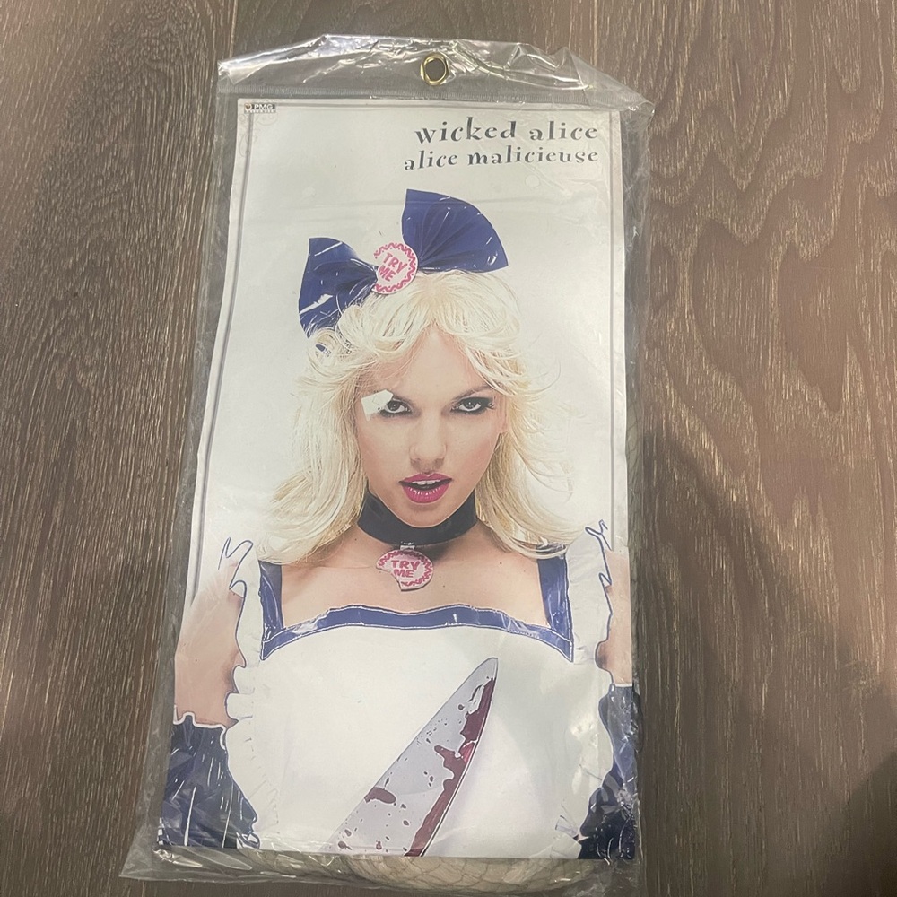 Pmg Halloween Wicked Alice wig. NWT
